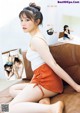 小野田紗栞 里吉うたの, Young Magazine 2022 No.44 (ヤングマガジン 2022年44号) P1 No.df1a71 Image No. 13